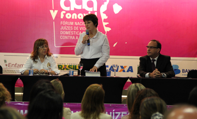 Senadora Ana Rita Esgário (PT-ES) proferiu palestra sobre os resultados da CPMI da violência contra mulher aos participantes do V Fonavid (Foto: TJES) Senadora Ana Rita Esgário (PT-ES) proferiu palestra sobre os resultados da CPMI da violência contra mulher aos participantes do V Fonavid (Foto: TJES)