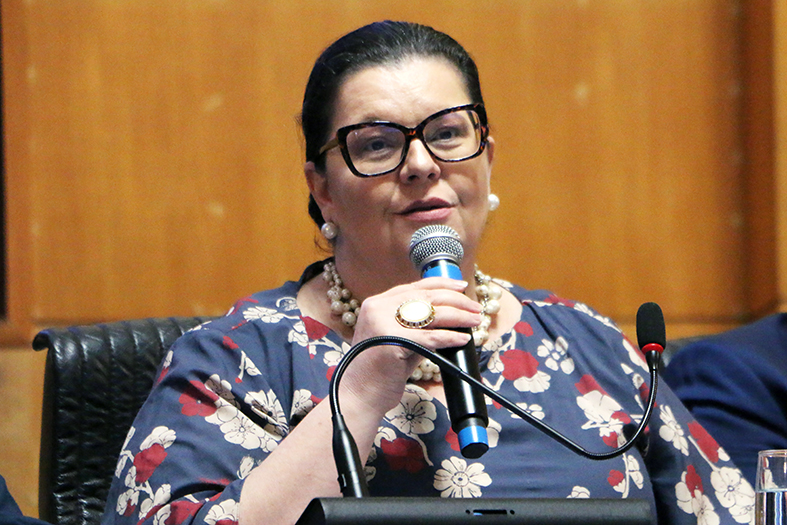 Luciana Gomes de Andrade.