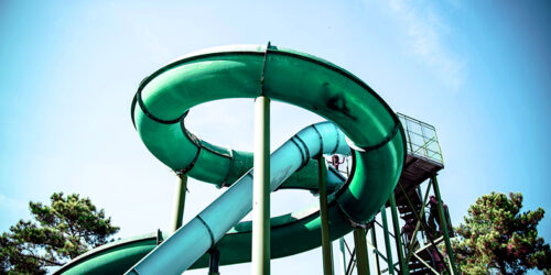 Homem será indenizado por danos morais após se acidentar em parque em Vila Velha
