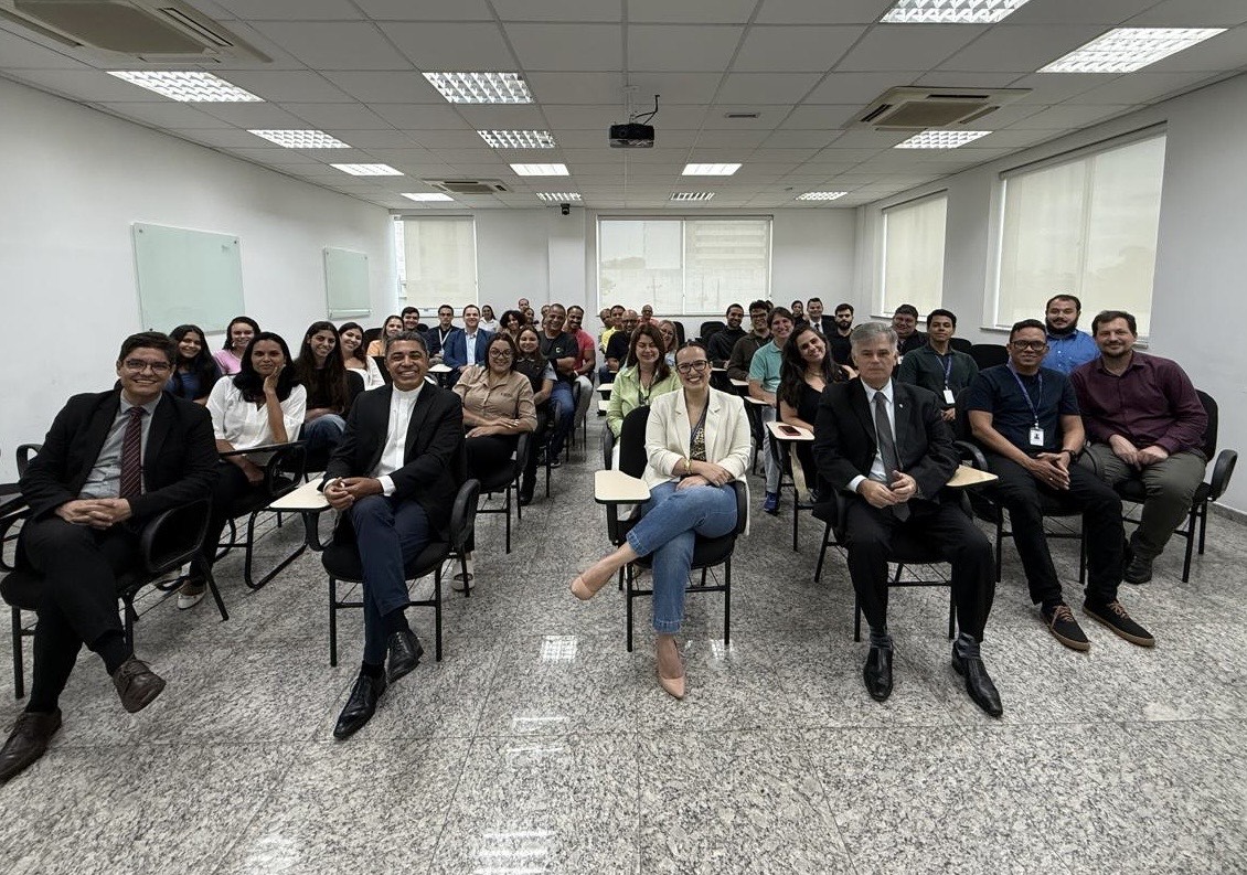 Emes reitera seu compromisso com a valorização de seu corpo funcional