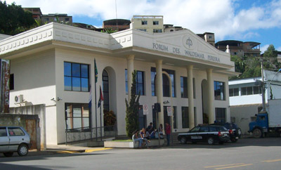 Forum Iuna 400