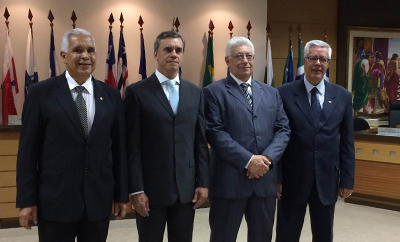 Novos des posse a 400