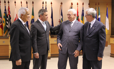 Novos des posse b 400