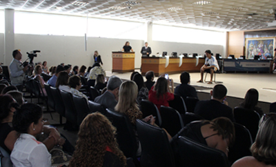 Debates e participacao de adolescente 400