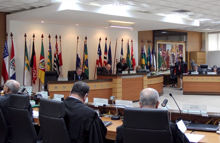 Tribunal Pleno julga duas Ações Diretas de Inconstitucionalidade, na tarde desta quinta-feira, 22