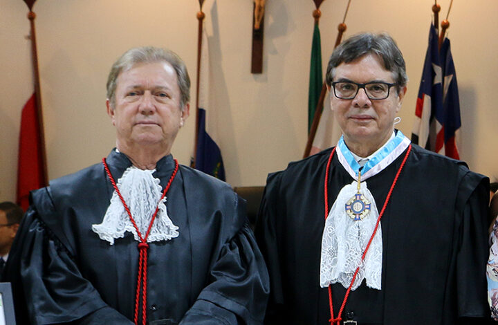Desembargador Ubiratan Almeida Azevedo tomou posse no TJES na última quinta-feira