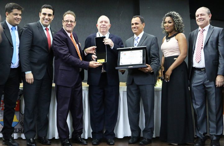 Presidente do TJES recebe comenda Vasco Fernandes Coutinho da Câmara de Vila Velha na Celebração dos 484 anos da cidade