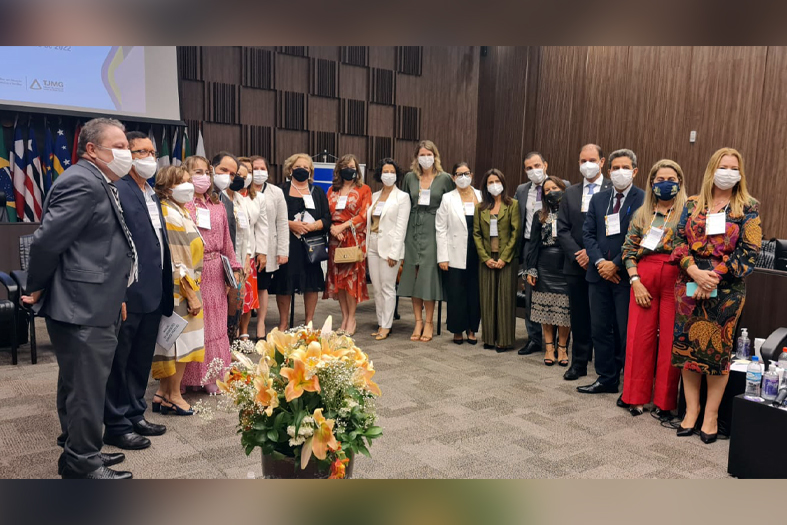 Grupo de autoridades do Poder Judiciário de todo o País posa para foto.