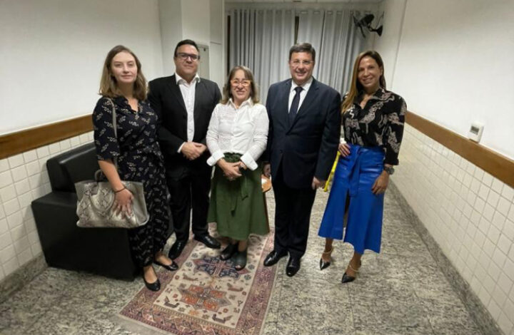 Supervisor das Varas Criminais do TJES visita Fórum de Vila Velha e se reúne com juízes