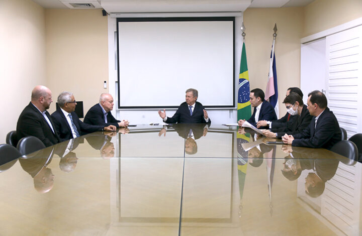 Prefeitura de Vitória formaliza junto ao TJES convênio para digitalização de processos