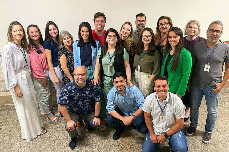 Servidores do judiciário capixaba posam para foto.