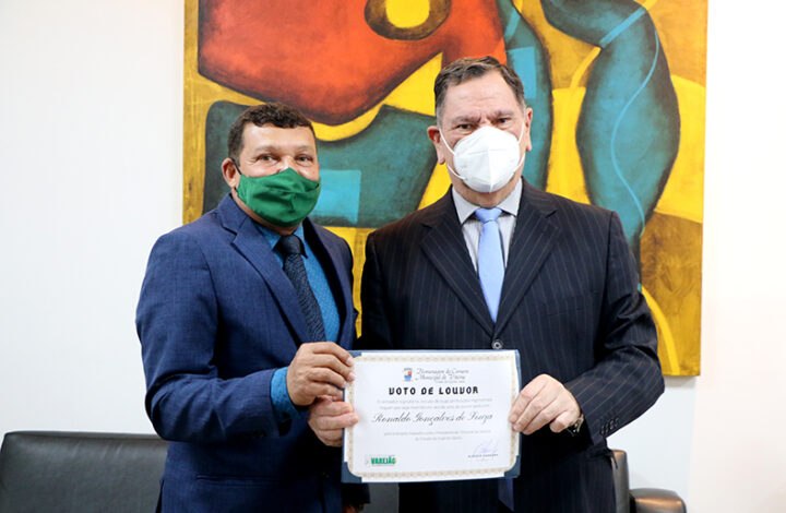 Presidente do TJES é homenageado pela Câmara Municipal de Vitória