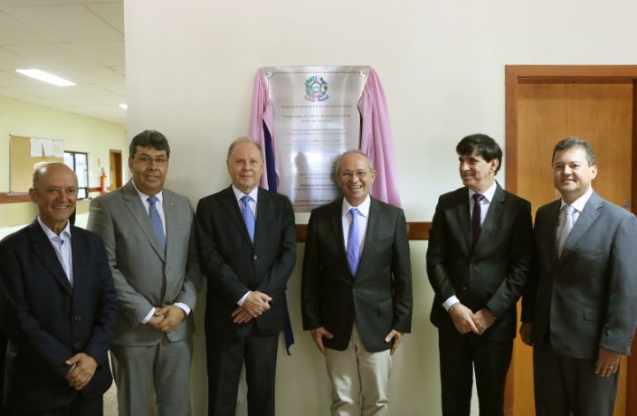 Fórum de Guarapari é revitalizado e inaugurado pelo Presidente do TJES, Juiz Diretor do Foro e Governador do Estado