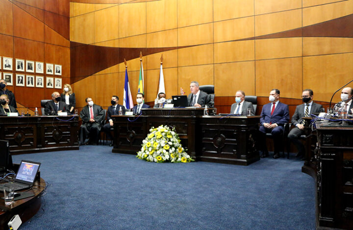 Presidente do TJES participou da posse da nova mesa diretora do TRE-ES