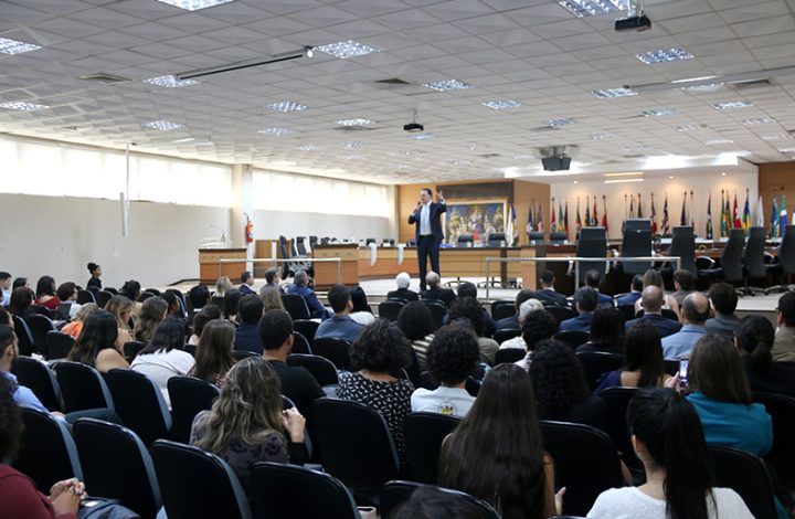Escola da Magistratura realiza palestras sobre colaboração premiada e mandado de segurança