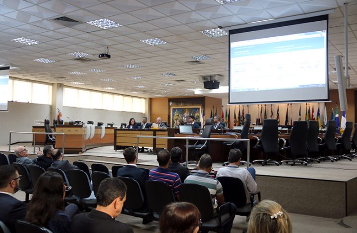 TJES entregou Sistema Painel de Gestão aos juízes do ES para analisar a produtividade das Varas