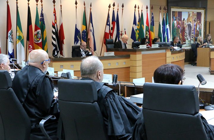 Pleno do TJES analisa mais de 20 processos em sessão ordinária realizada nesta quinta-feira, 14
