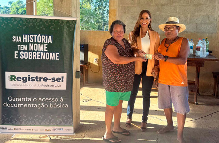 Corregedoria Geral da Justiça entrega novas carteiras de identidade nacional à população indígena