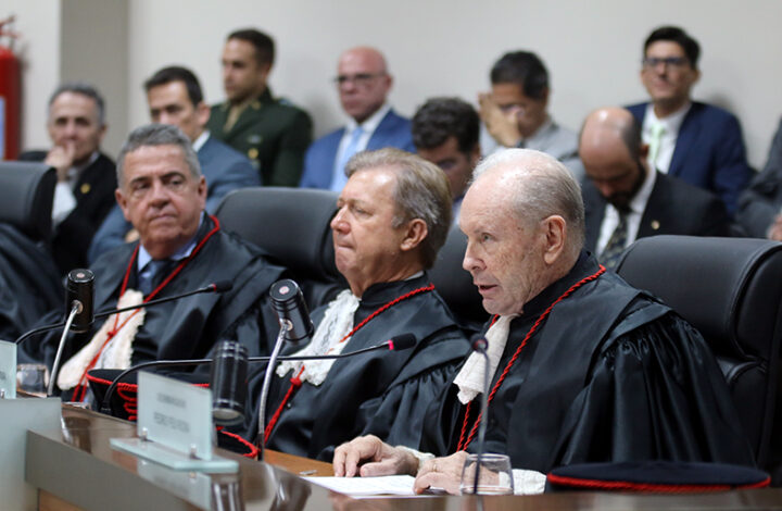 Desembargador Annibal de Rezende Lima faz discurso de saudação à mesa diretora do biênio 2024/2025