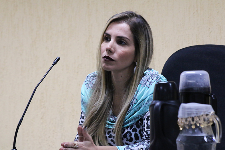 promotora de justiça Viviane Barros Partelli Pioto