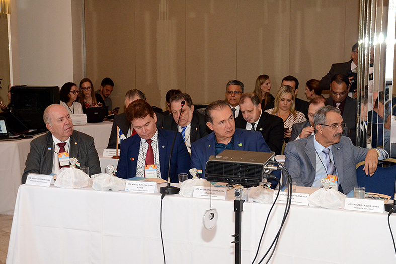 O presidnete do TJES, desembargador érgio Luiz Teixeira Gama participa do 116º Encontro de presidente dos tribunais de justiça.