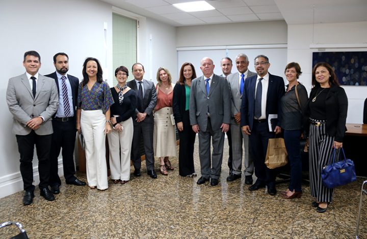 Presidente do Tribunal de Justiça, Desembargador Sérgio Luiz Teixeira Gama, recebe diretoria da Associação de Magistrados do Estado