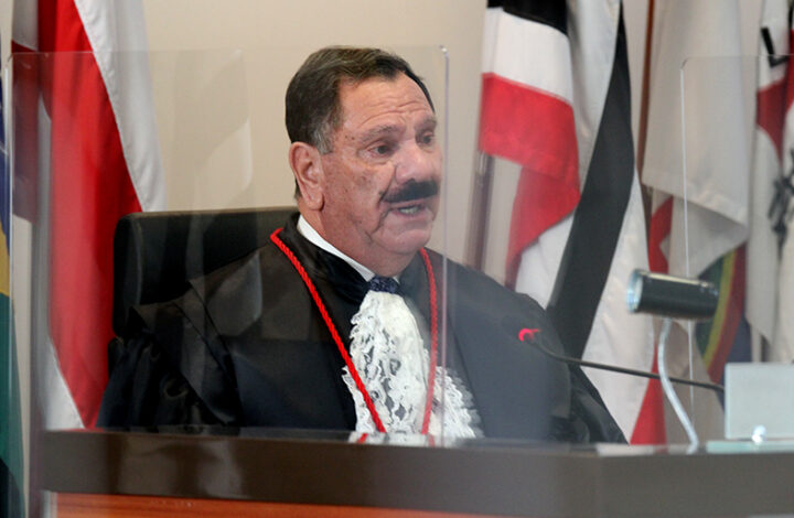 Desembargador Ronaldo Gonçalves de Sousa se despede da presidência com agradecimentos