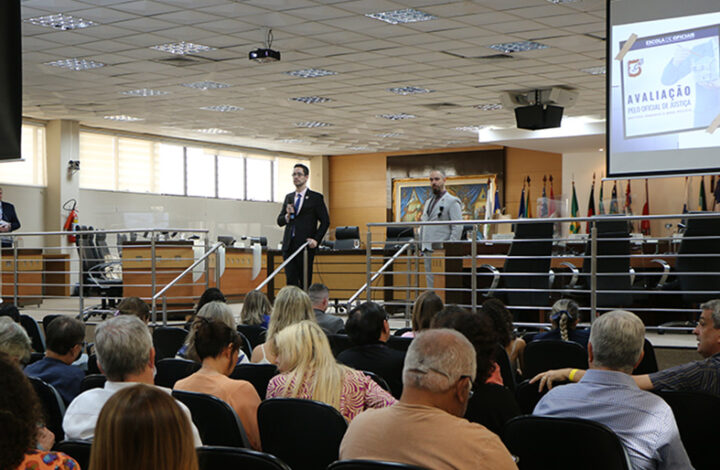 Oficiais de justiça debatem o papel dos profissionais na modernização do judiciário