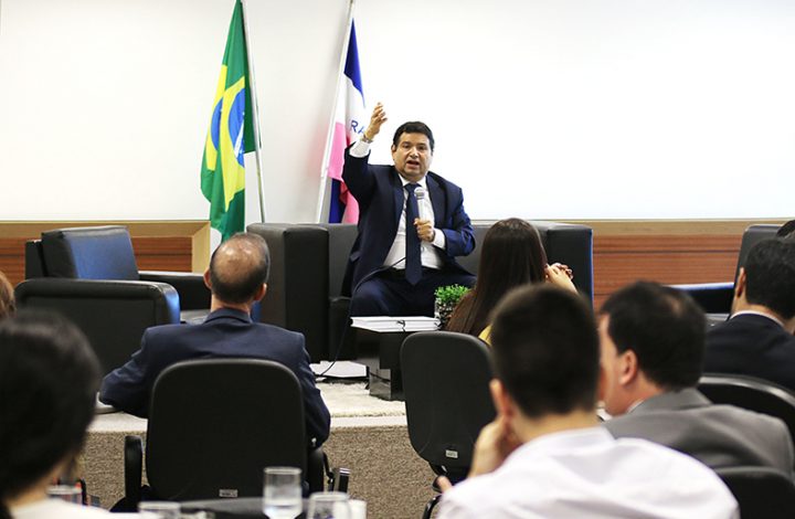 Palestra “Sistema Acusatório Penal e Litígios Orais” reúne juízes, servidores e estudantes na CGJ-ES