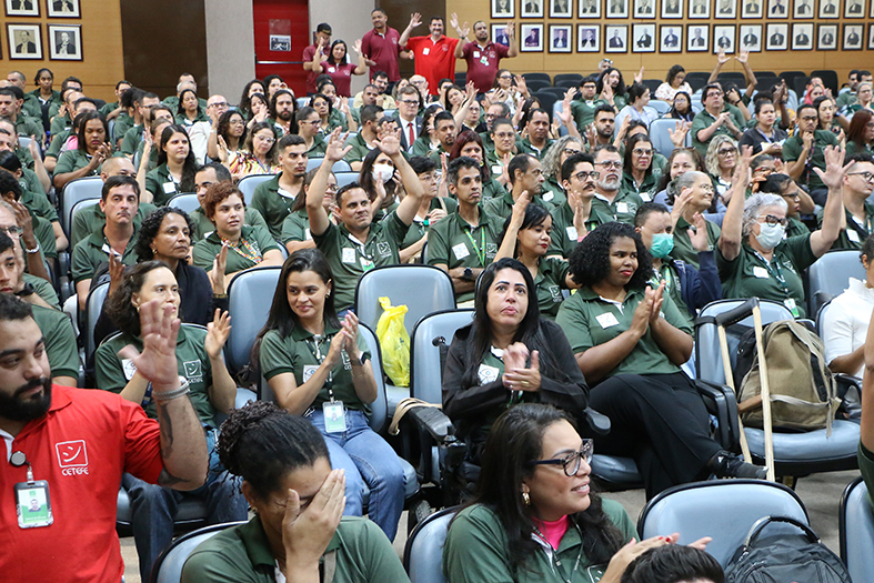 Foto da plateia no evento