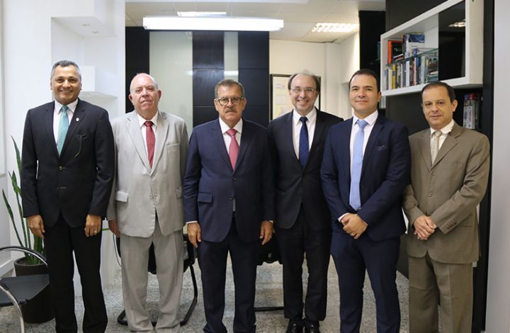 Corregedor Nacional de Justiça visita instalações da Corregedoria da Justiça Estadual