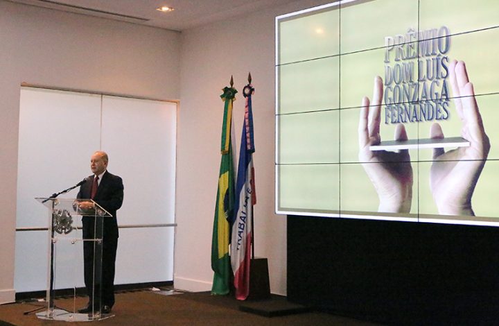 Presidente do TJES participa da solenidade de entrega do 13º “Prêmio Dom Luis Gonzaga Fernandes”