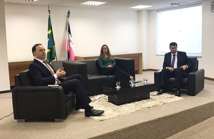 Magistrados do TJPR e do TJSP fazem palestra para integrantes do Poder Judiciário do Espírito Santo