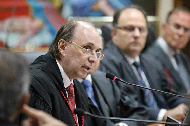 O desembargador Samuel Meira Brasil Júnior.