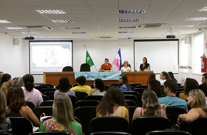Profissionais de psicologia e serviço social do Poder Judiciário participam de encontro sobre a importância do trabalho em rede