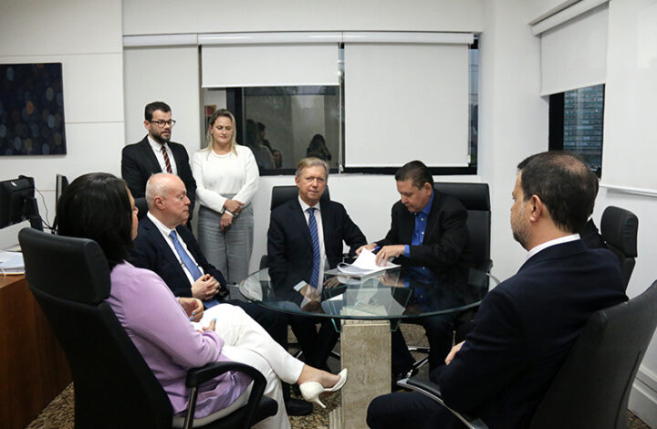 TJES assina convênio com Município de Cariacica para atuação conjunta na digitalização de processos