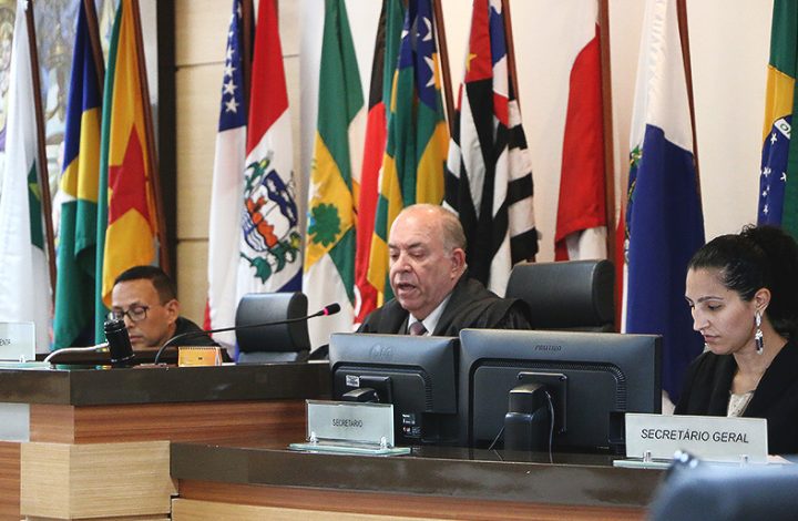 Desembargador Sérgio Luiz Teixeira Gama presidiu primeira sessão do Tribunal Pleno em 2018