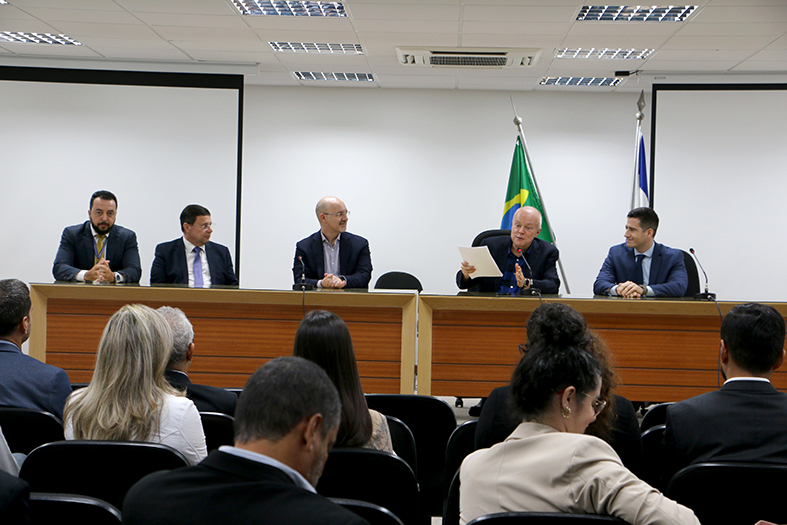 Autoridades do judiciário capixaba em evento na Corregedoria do ES.