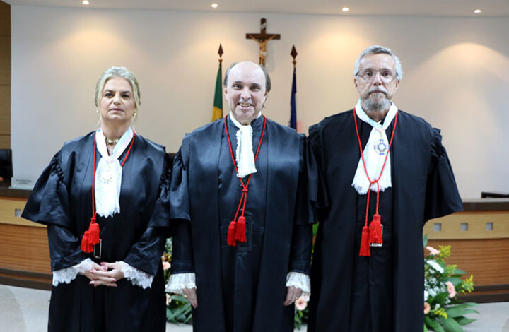 Desembargadora Heloisa Cariello e desembargador Marcos Valls Feu Rosa são empossados em sessão solene