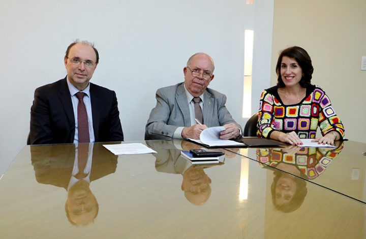 TJES e governo do Estado celebram acordo para projetos inovadores no ES