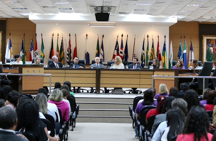 Levar a Lei Maria da Penha para as empresas é tema de seminário realizado no Tribunal de Justiça do Espírito Santo