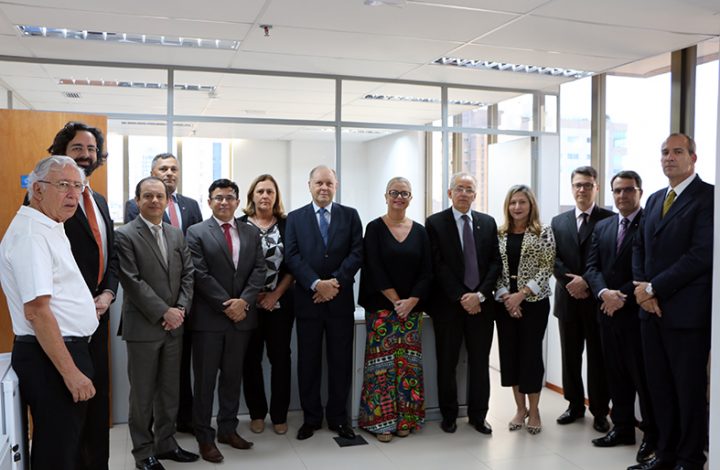 Presidente do TJES visita as novas instalações das Varas da Fazenda Pública de Vitória