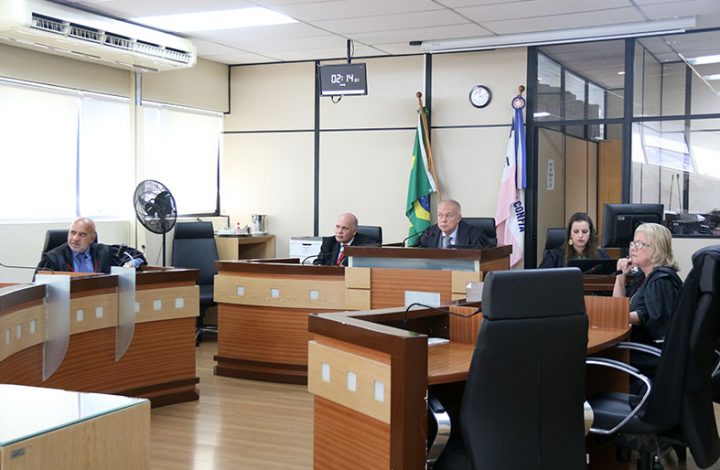 TJES nega habeas corpus a motorista de carreta que matou família em acidente em Serra