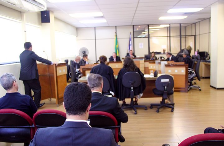 Agente penitenciário que divulgou fotos e vídeos de ex-namorada deve pagar R$ 25 mil