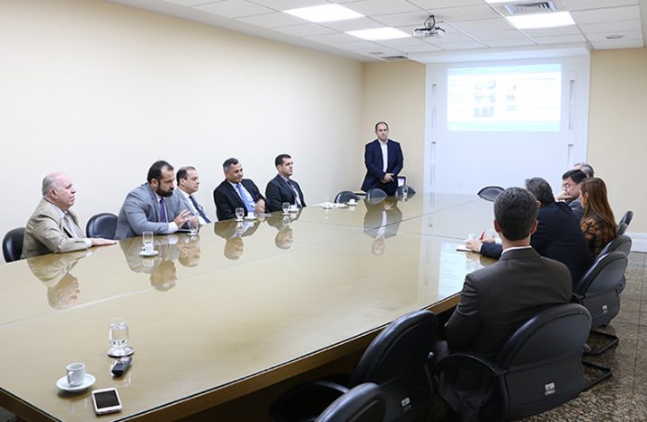 Governo do Estado apresenta ao Judiciário projeto para modernizar audiências por teleconferências
