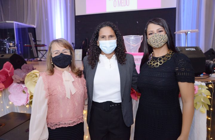 Projeto Mulheres Superando o Medo realiza formatura de 100 mulheres atendidas