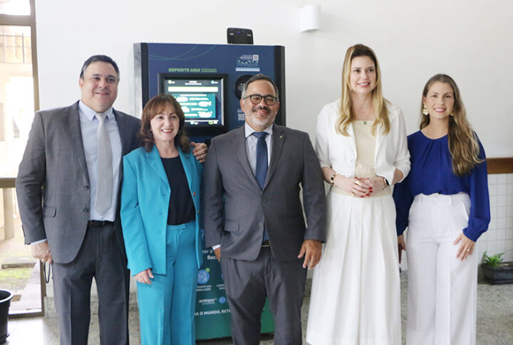 TJES instala máquina sustentável Retorna Machine no Fórum de Vila Velha