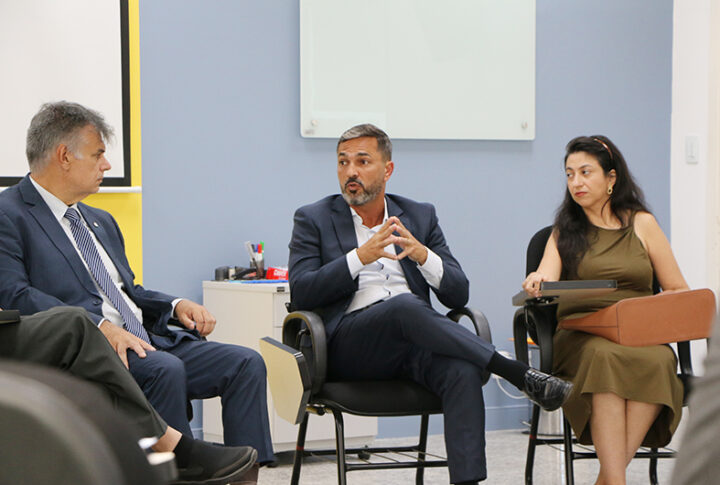 O direito à saúde da população capixaba foi pauta de encontro da Emes com Ministério Público, Defensoria e Secretaria de Estado da Saúde