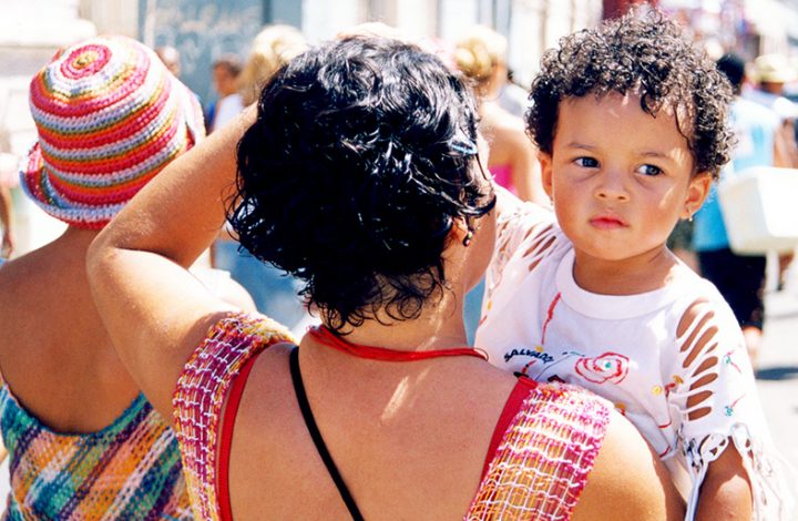 Desfile das Escolas de Samba de Vitória: Vara da Infância fixa regras para entrada de menores