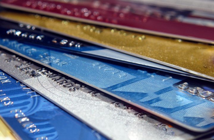 Banco é condenado por enviar cartões de crédito para cidadã, sem pedido prévio da cliente